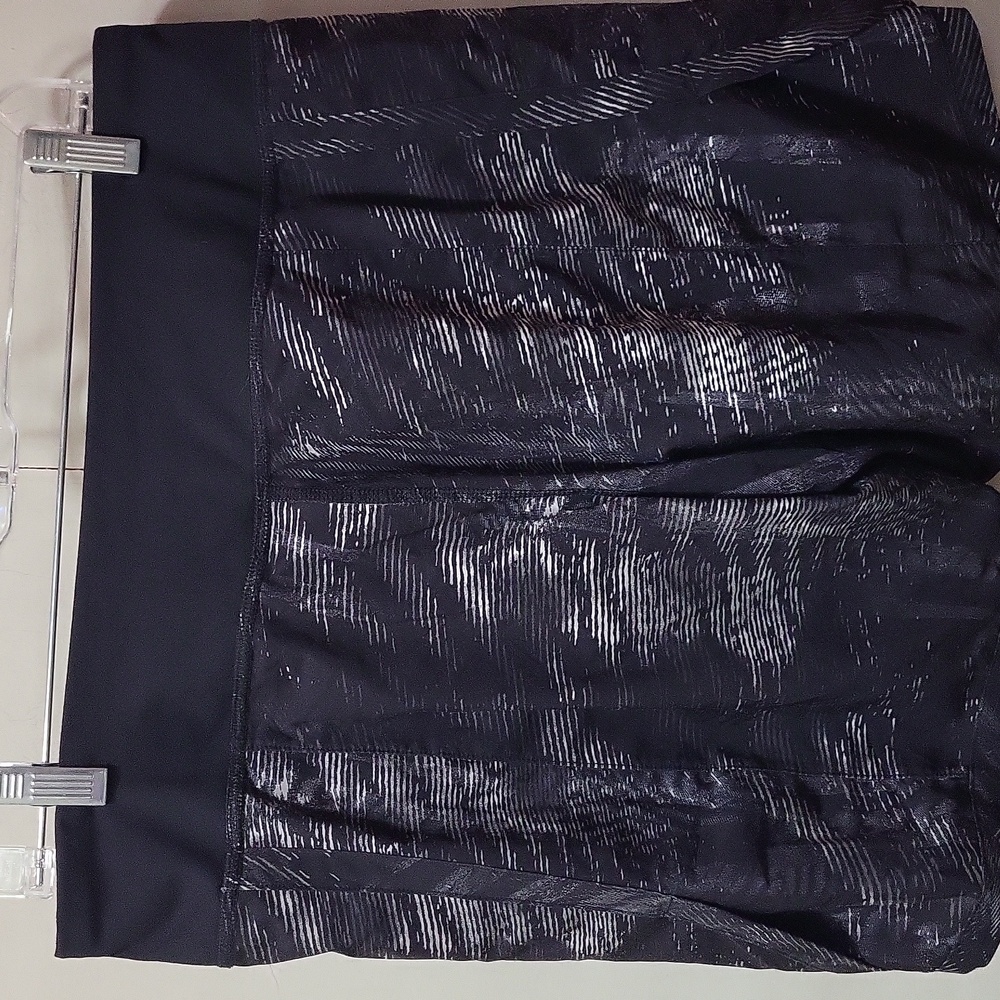 Brooks Women's Black Running Shorts - Picture 4 of 5